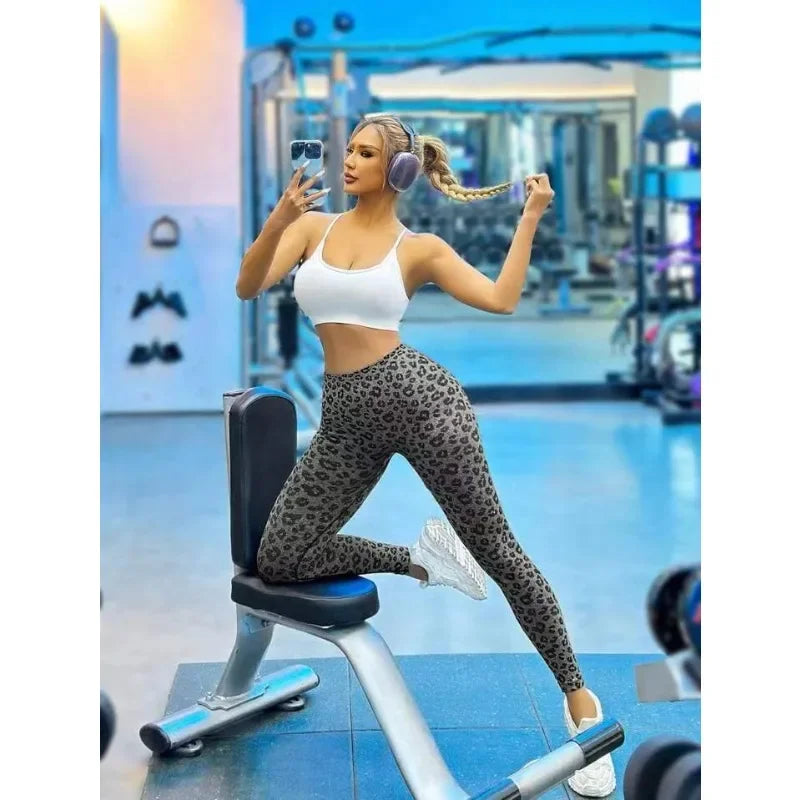 Leggings de leopardo con cintura en V para mujer, leggings ajustados sin costuras, elásticos, de cintura alta, para levantar la cadera, mallas de yoga sexys, pantalones deportivos para correr y gimnasio
